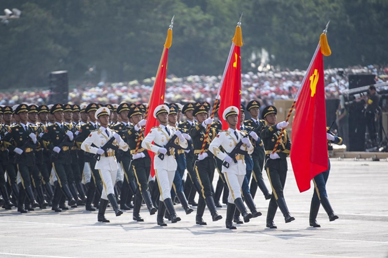 马龙为刘国梁发声_马龙要求完美刘国梁评价_
