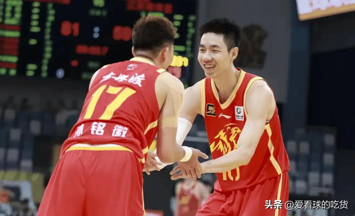 辽宁球迷视频_辽宁球迷哭了_