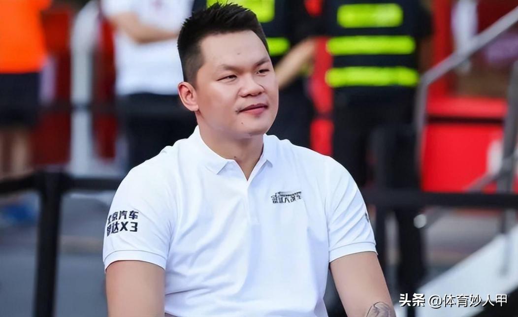 _CBA名记：广东队350 万年薪签陈国豪+送王少杰+高额转会费 值得吗？_CBA名记：广东队350 万年薪签陈国豪+送王少杰+高额转会费 值得吗？