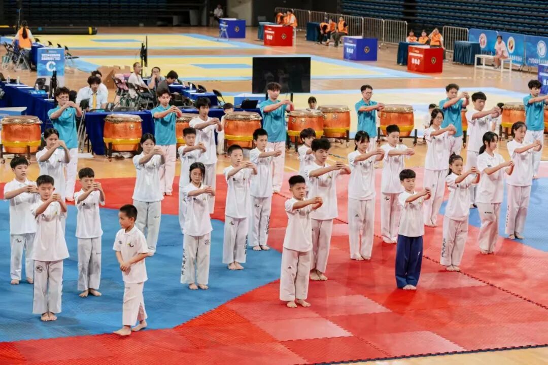 跆拳道教练外出培训停课通知_跆拳道缺课_