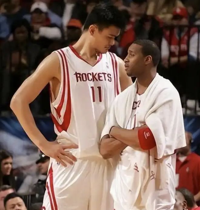 在火箭退役的nba球星__火箭队已退役号码