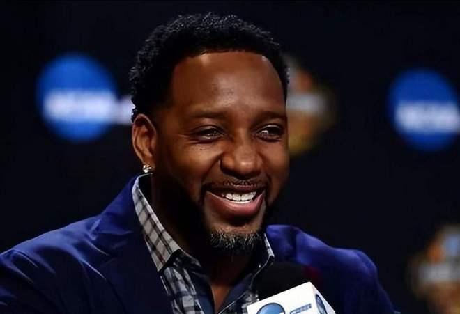 _在火箭退役的nba球星_火箭队已退役号码