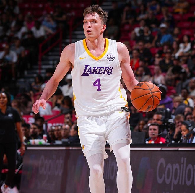 湖人一阵_湖人一场比一场好_