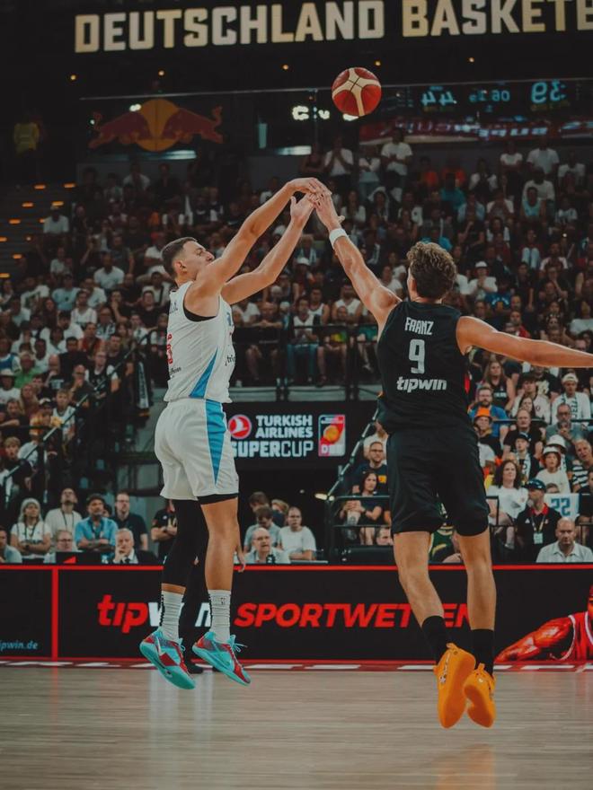 _压哨签约！6240万美元！恭喜约X奇！_压哨签约！6240万美元！恭喜约X奇！