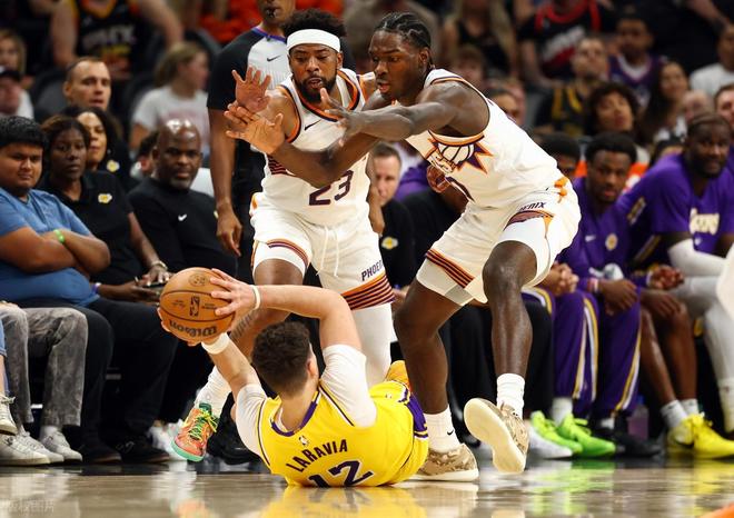 库里最佳一阵_nba库里湖人_