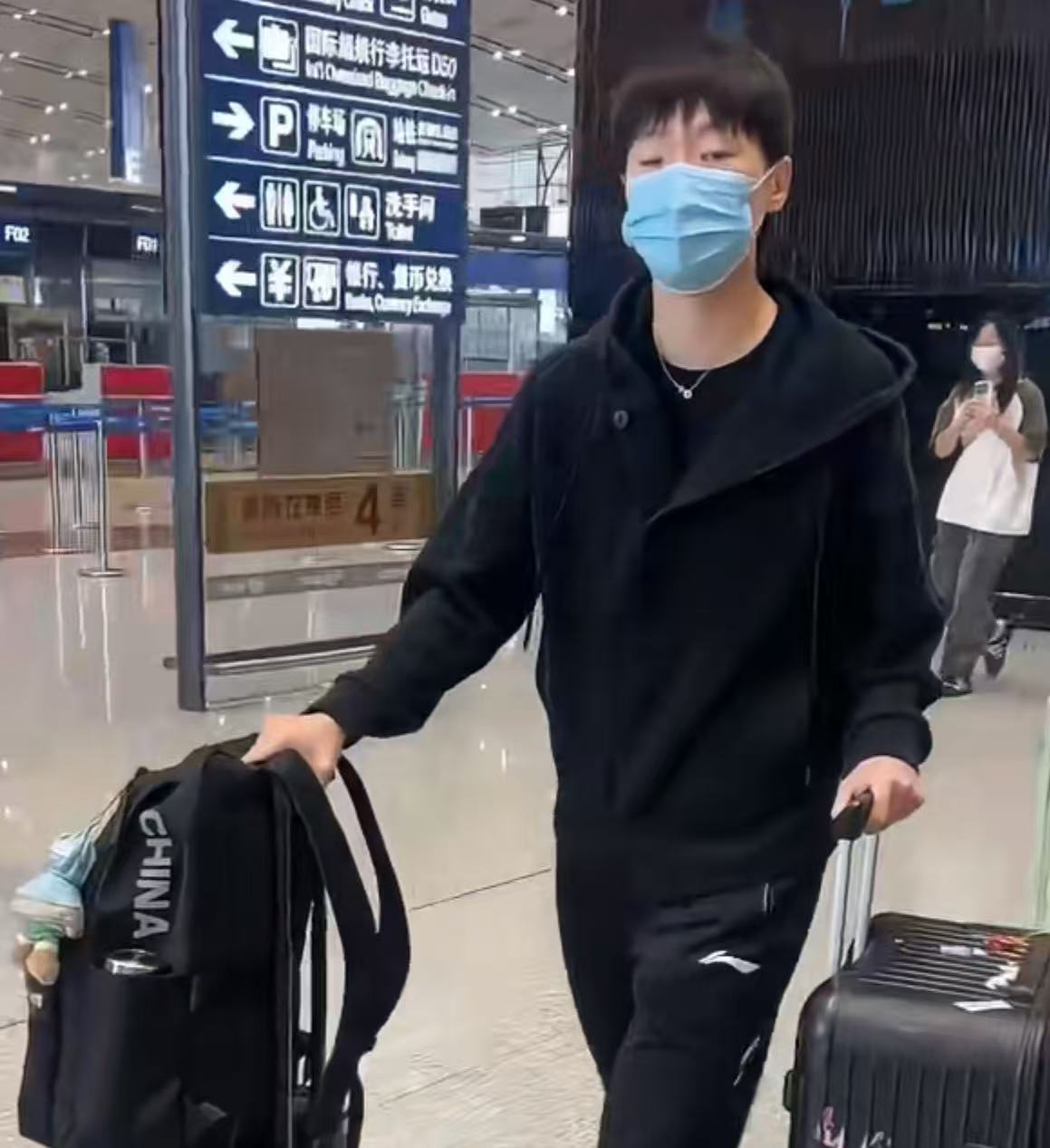 威亚集团税亚兵_印度40强赛_