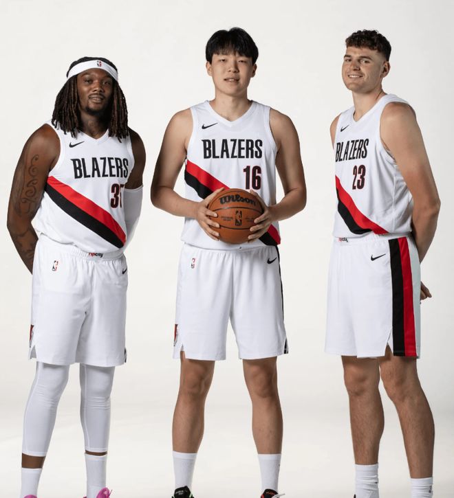 必须开除毒瘤!杨瀚森收三个坏消息,这样被坑迟早离开NBA_必须开除毒瘤!杨瀚森收三个坏消息,这样被坑迟早离开NBA_