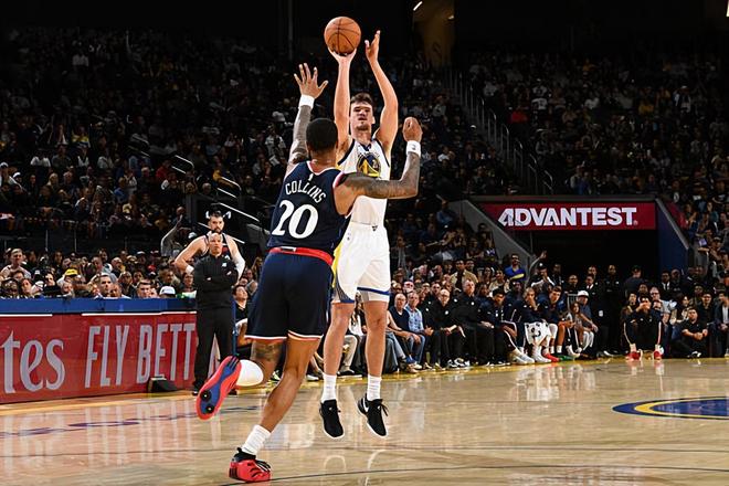 _简直是打爆了快船内线支柱！勇士内线新星能否借机找回自信心呢？_简直是打爆了快船内线支柱！勇士内线新星能否借机找回自信心呢？