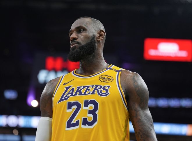 _詹姆斯称让科比骄傲_詹姆斯科比