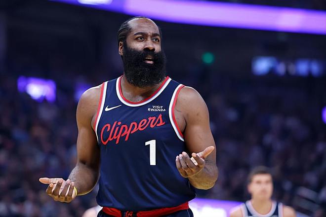 哈登vs快船集锦_哈登晃倒的快船球员是谁_