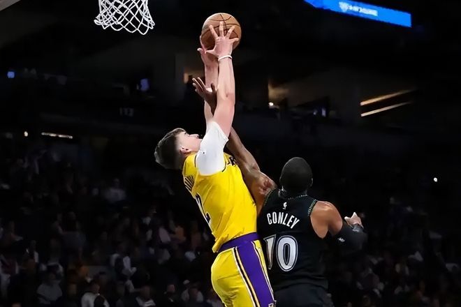 詹姆斯和克莱_老詹湖人合同_