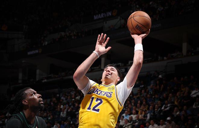 _湖人lbj_湖人队