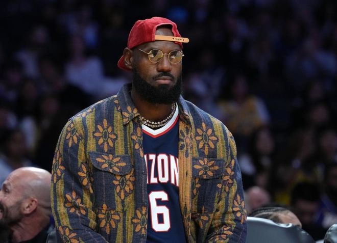 _全明星杜兰特詹姆斯防库里_詹姆斯新决定杜兰特霸气表态