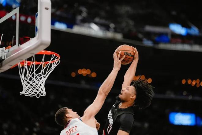 2连胜!卡登轰50+17+16,快船再这么打下去,联盟可就大结局了_2连胜!卡登轰50+17+16,快船再这么打下去,联盟可就大结局了_