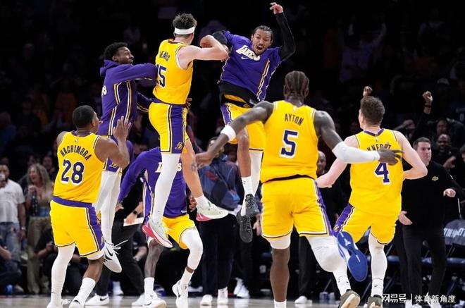 压哨绝杀，2.4亿留不留？湖人经历幸福的烦恼！_压哨绝杀，2.4亿留不留？湖人经历幸福的烦恼！_