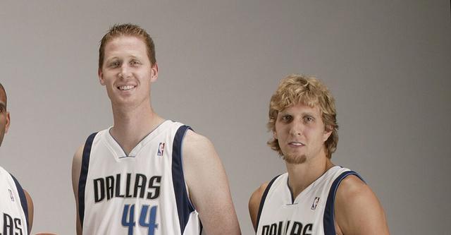 nba首发阵容是什么意思__巨人队的阵容