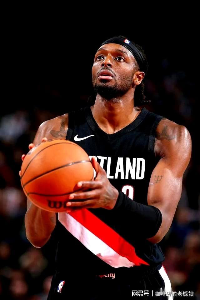 被克林根压制坐冷板凳，杨瀚森7分出场靠速度能逆袭__被克林根压制坐冷板凳，杨瀚森7分出场靠速度能逆袭