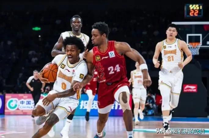 全职之陪你再战十年__谌龙连得14分横扫桃田贤斗